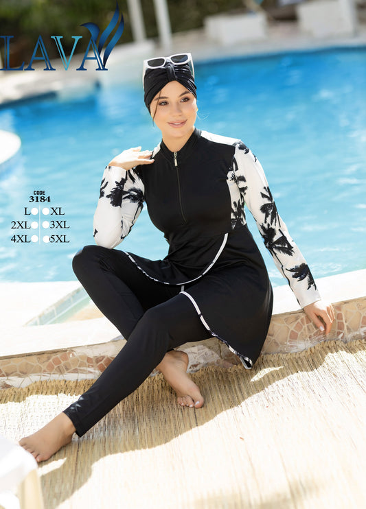 موديل ترتدي بوركيني مقاسات خاصة Plus Size بتصميم محتشم بجانب حمام السباحة - كود 3184.